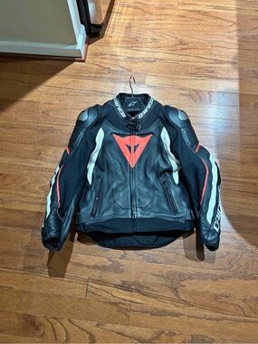 Men's Black Leather Dainese Speed Jacket w/ Race Hump